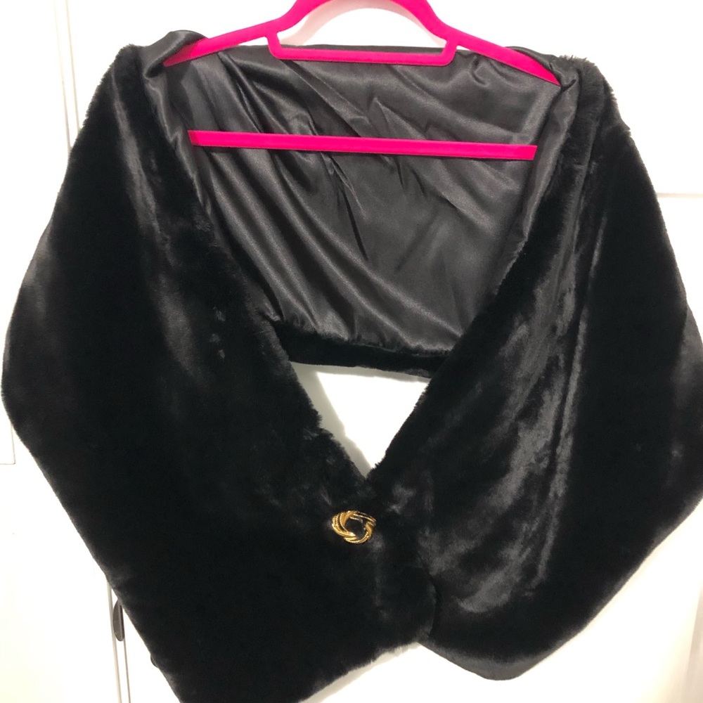 Faux fur shawl